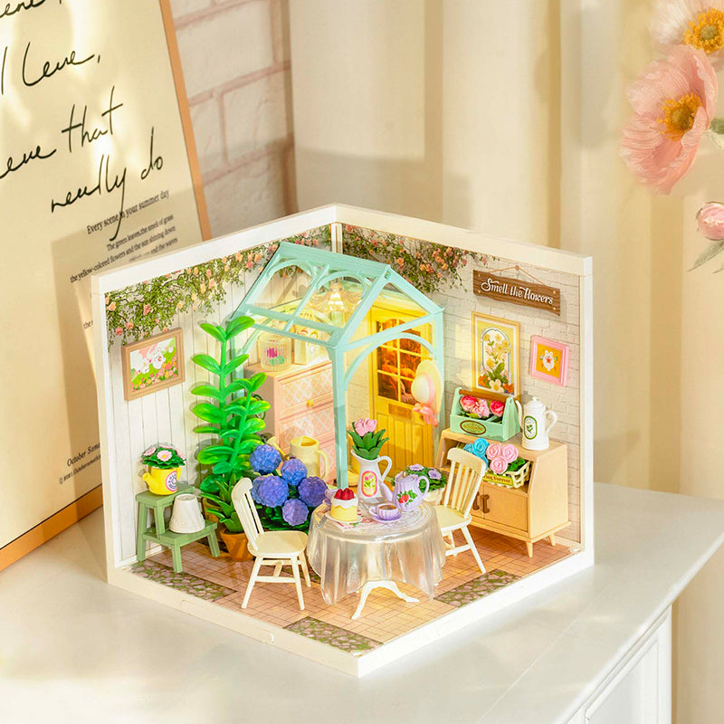 ROBOTIME DIY Miniature House Kit Dollhouse Model Building Craft